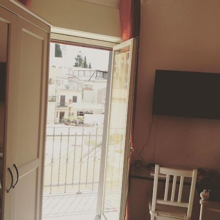 A&M Apartment 타오르미나 외부 사진