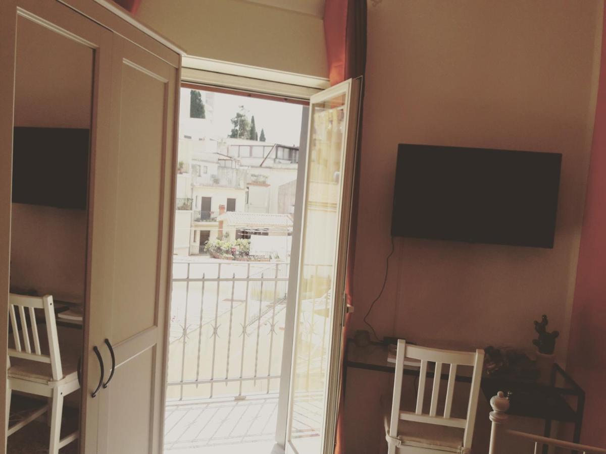 A&M Apartment 타오르미나 외부 사진